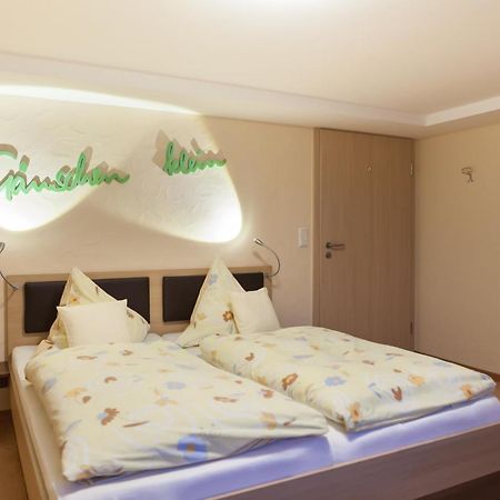 Gaenschen Klein Apartment Ellscheid Bagian luar foto